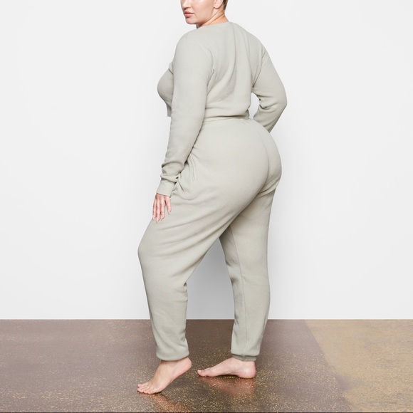 SKIMS WAFFLE JOGGER in Talc - Picture 3 of 9